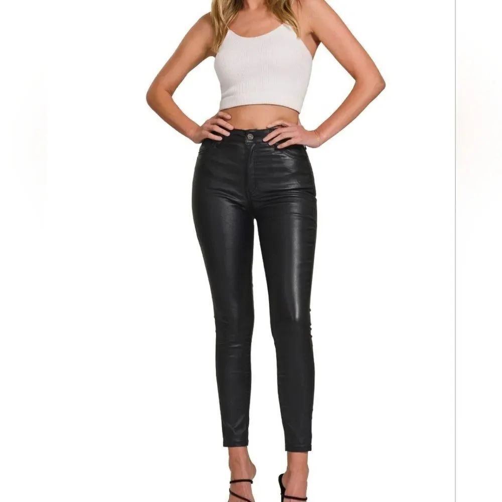 Zenana Faux Leather Stretch Skinny Shiny Black Pants Button Zip Closure w Pocket